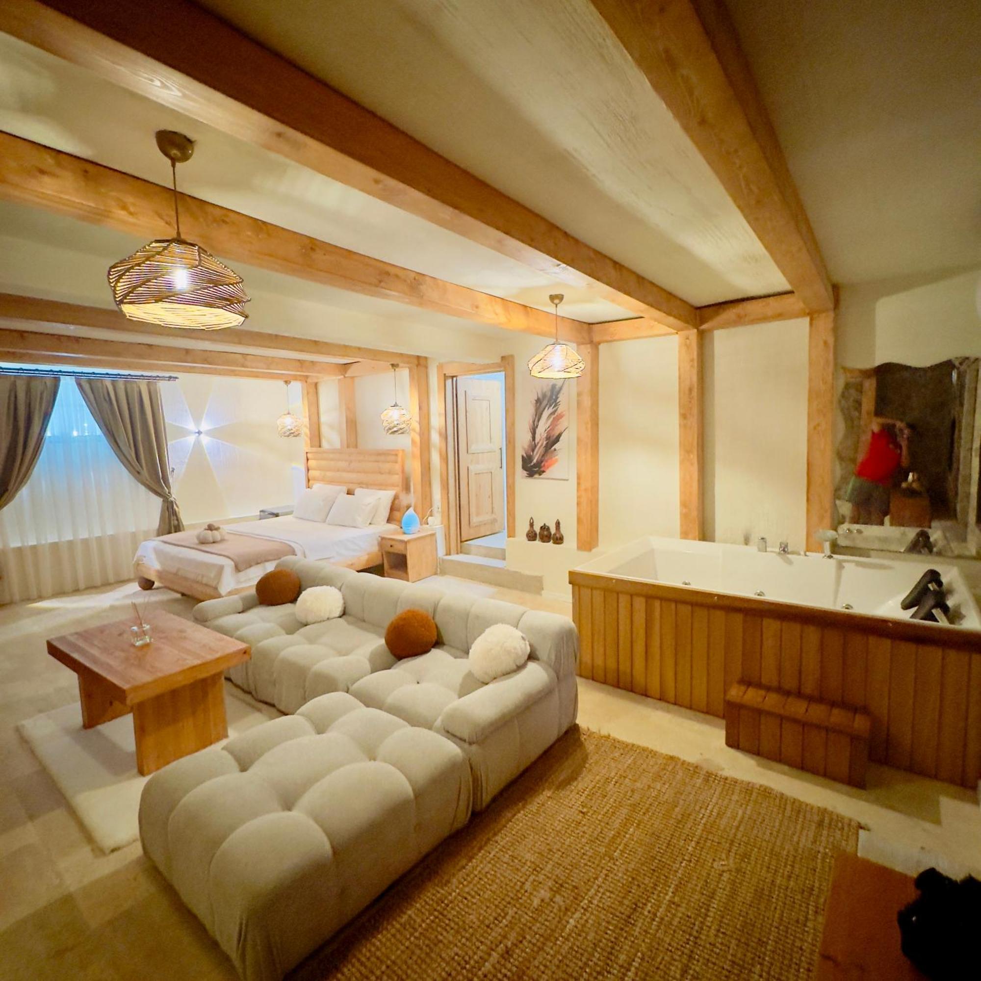 Ride And Stay Çeşme Exteriör bild