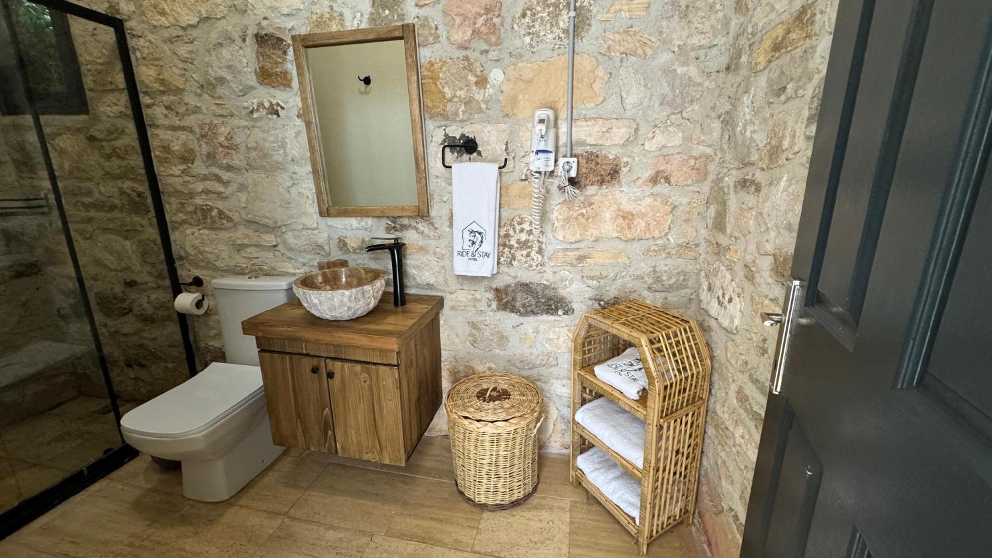Ride And Stay Çeşme Exteriör bild